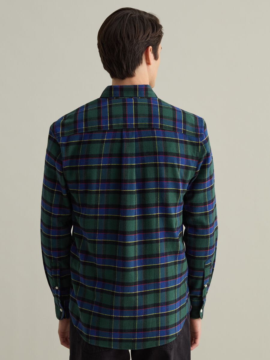 Flannel shirt with check pattern and button-down collar_2