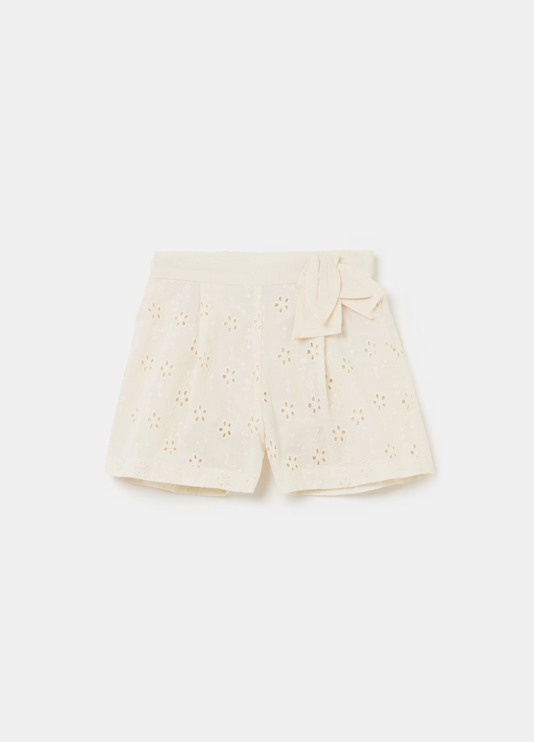Cotton broderie anglaise shorts with bow