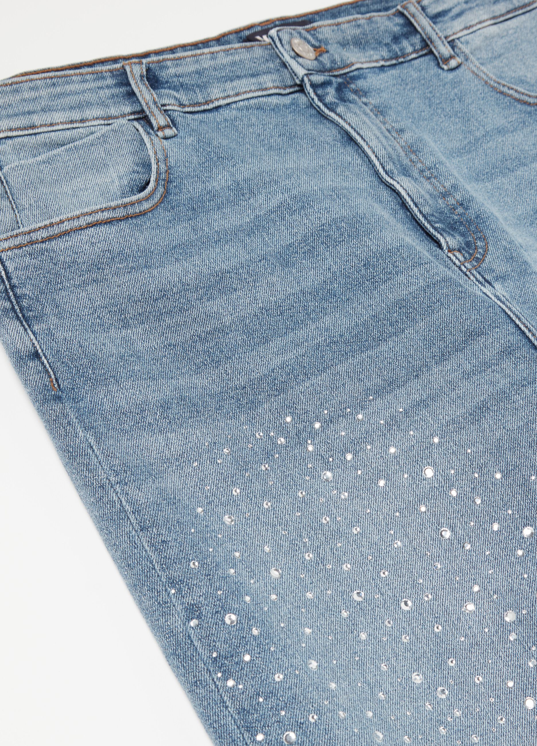 Jeans cropped fit con strass Curvy