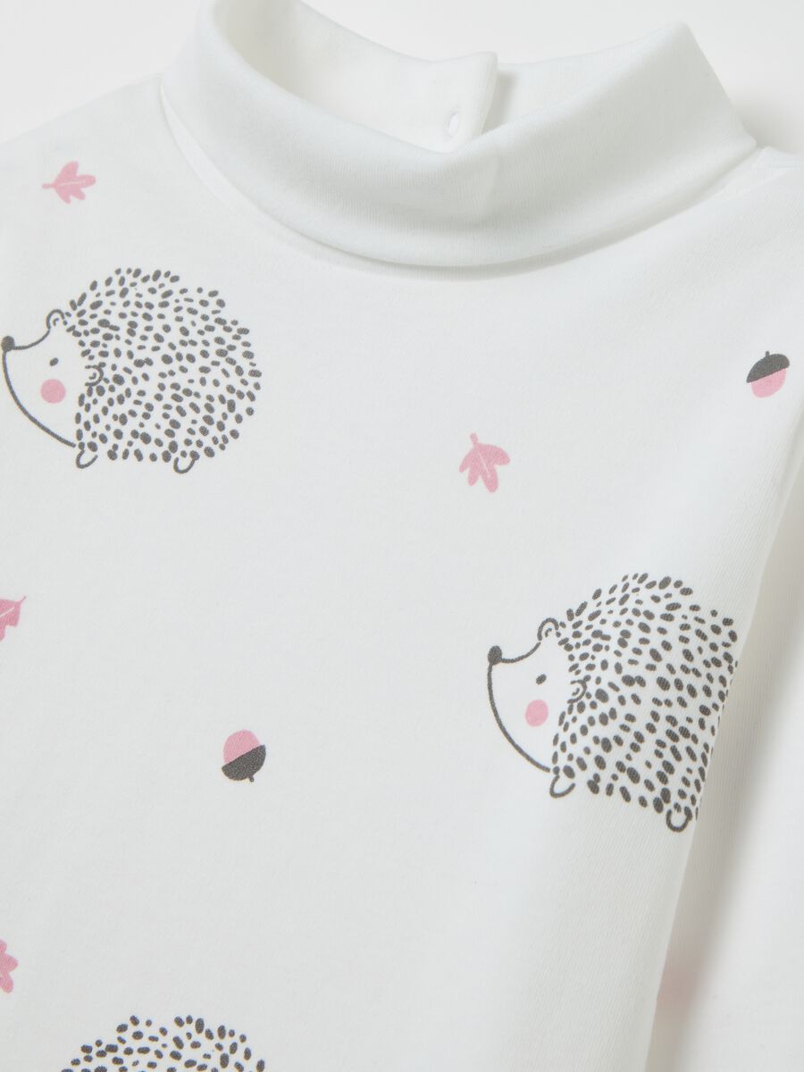 Turtleneck T-shirt with print_2