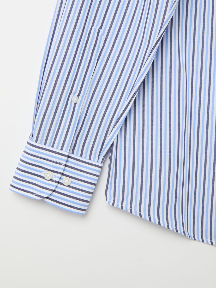 Regular-fit shirt with striped pattern_6