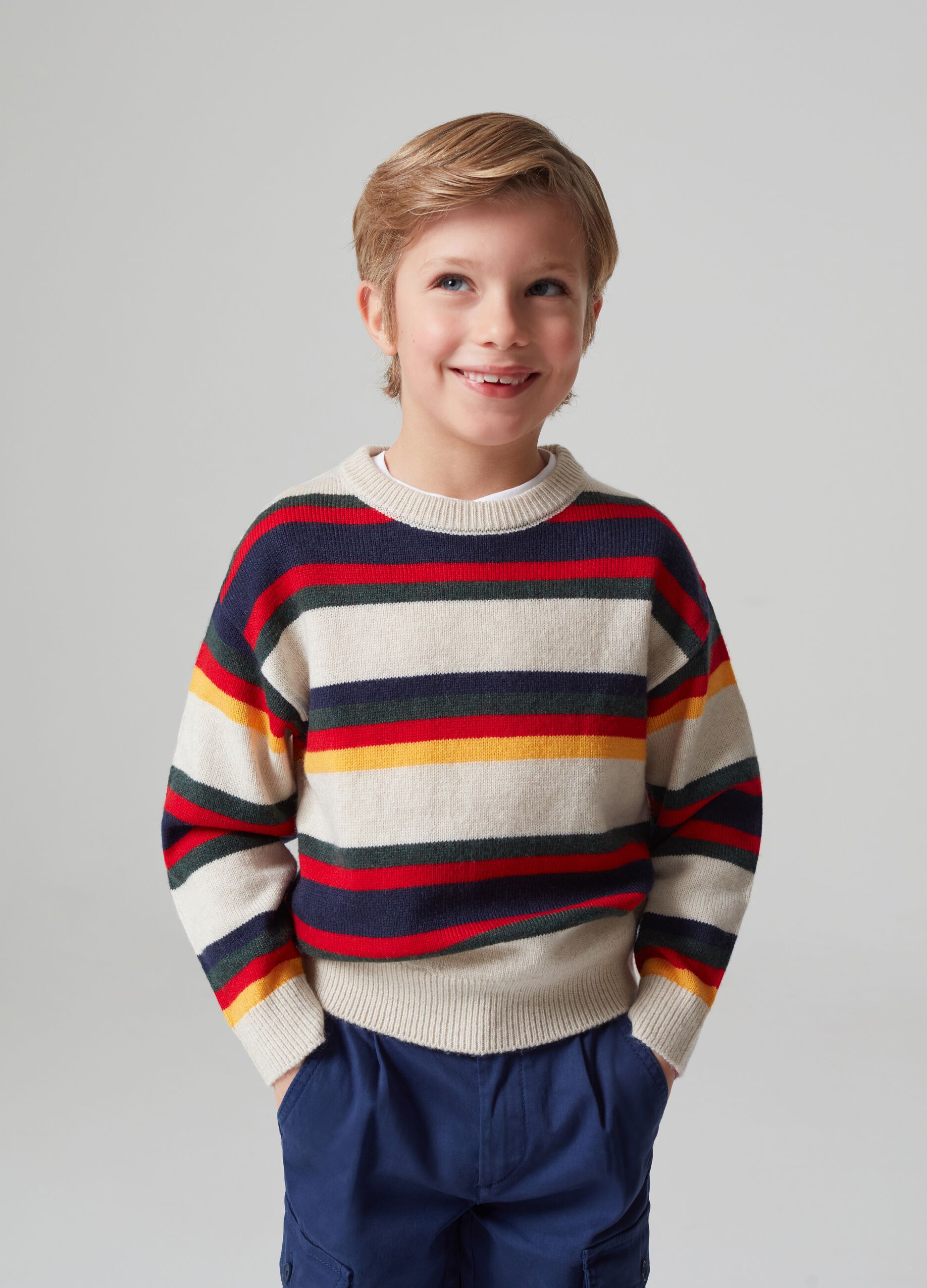 Pullover with multicolour striped pattern