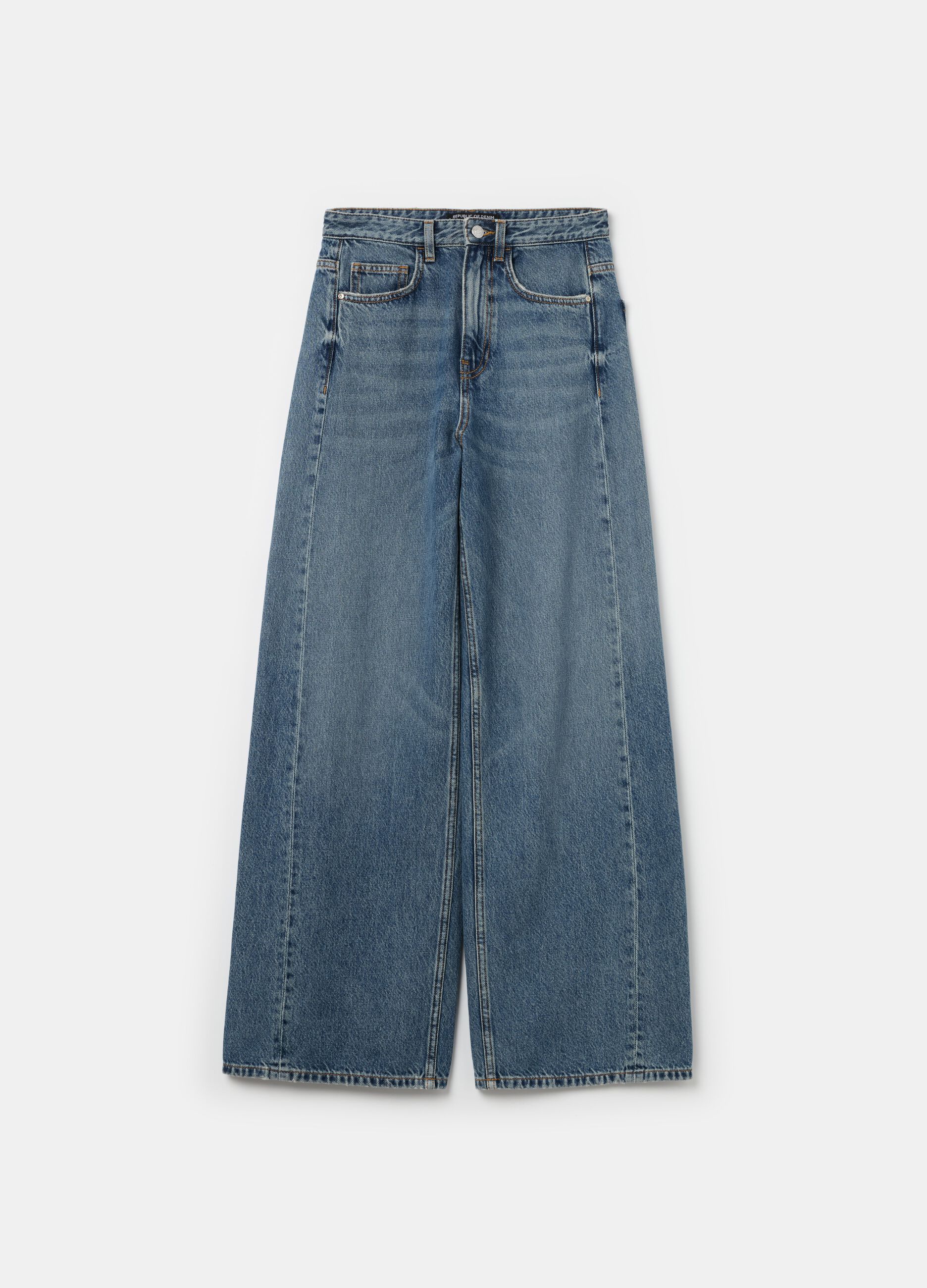 Wide-leg jeans with five pockets