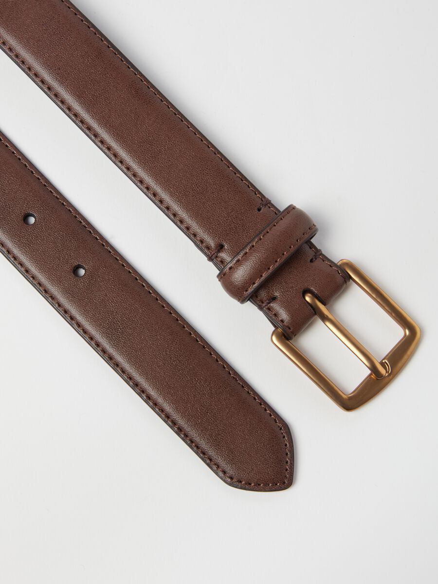 Contemporary leather belt with satin-effect buckle_1