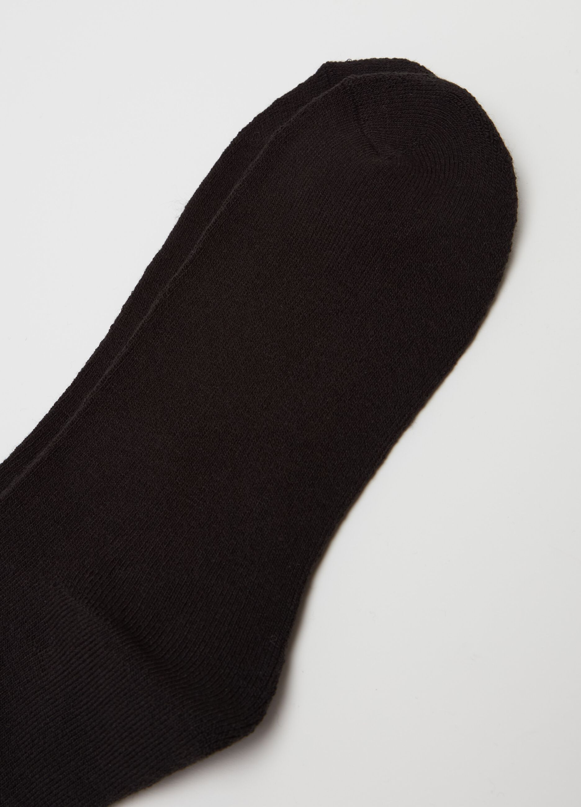 Two-pair pack short solid colour socks