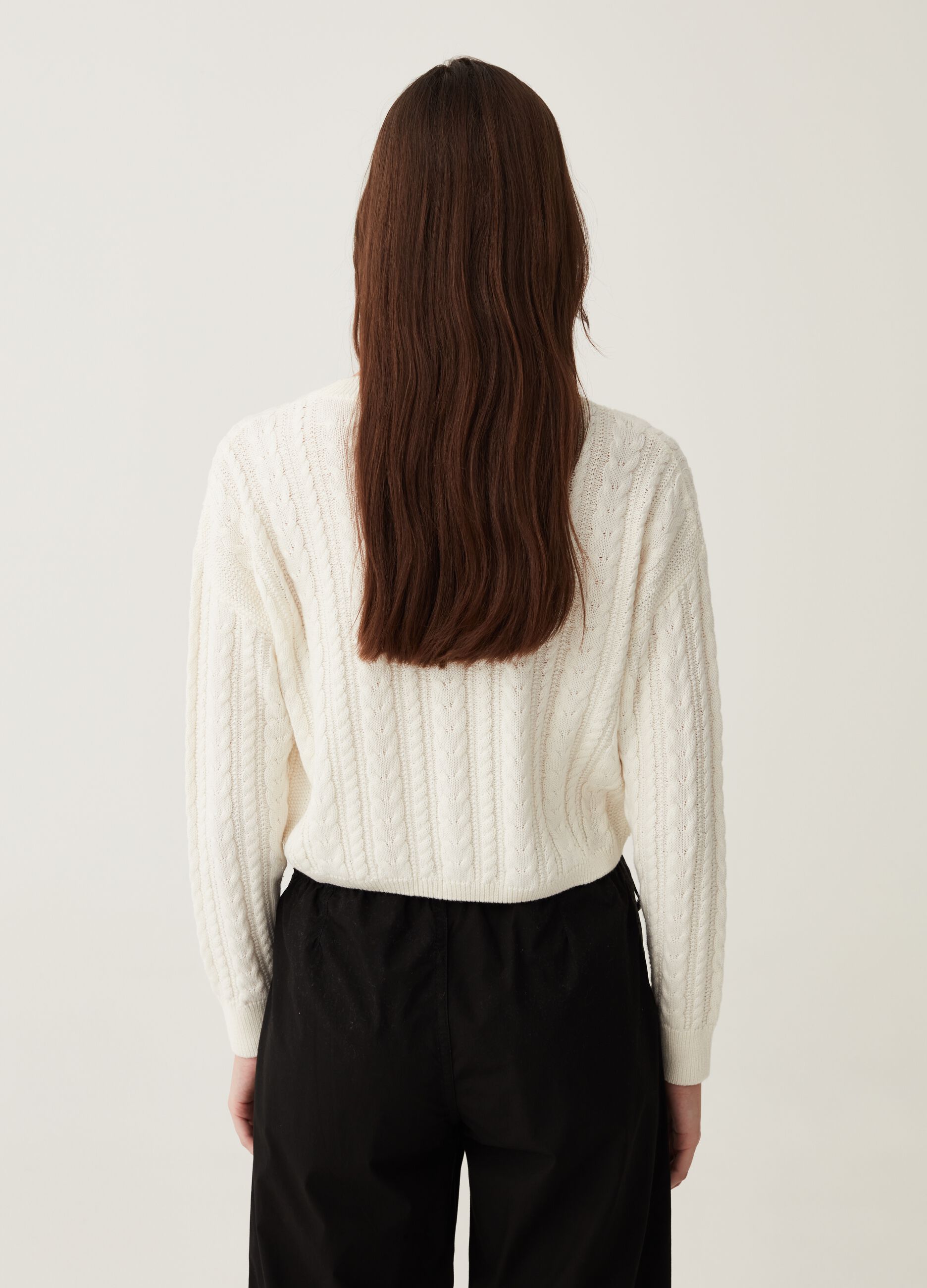 Cropped pullover with braided motif