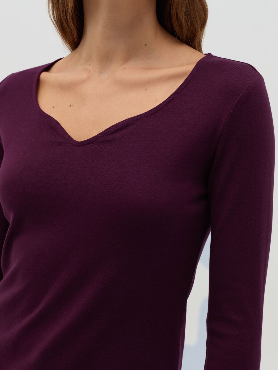 Long-sleeved T-shirt with sweetheart neckline_3