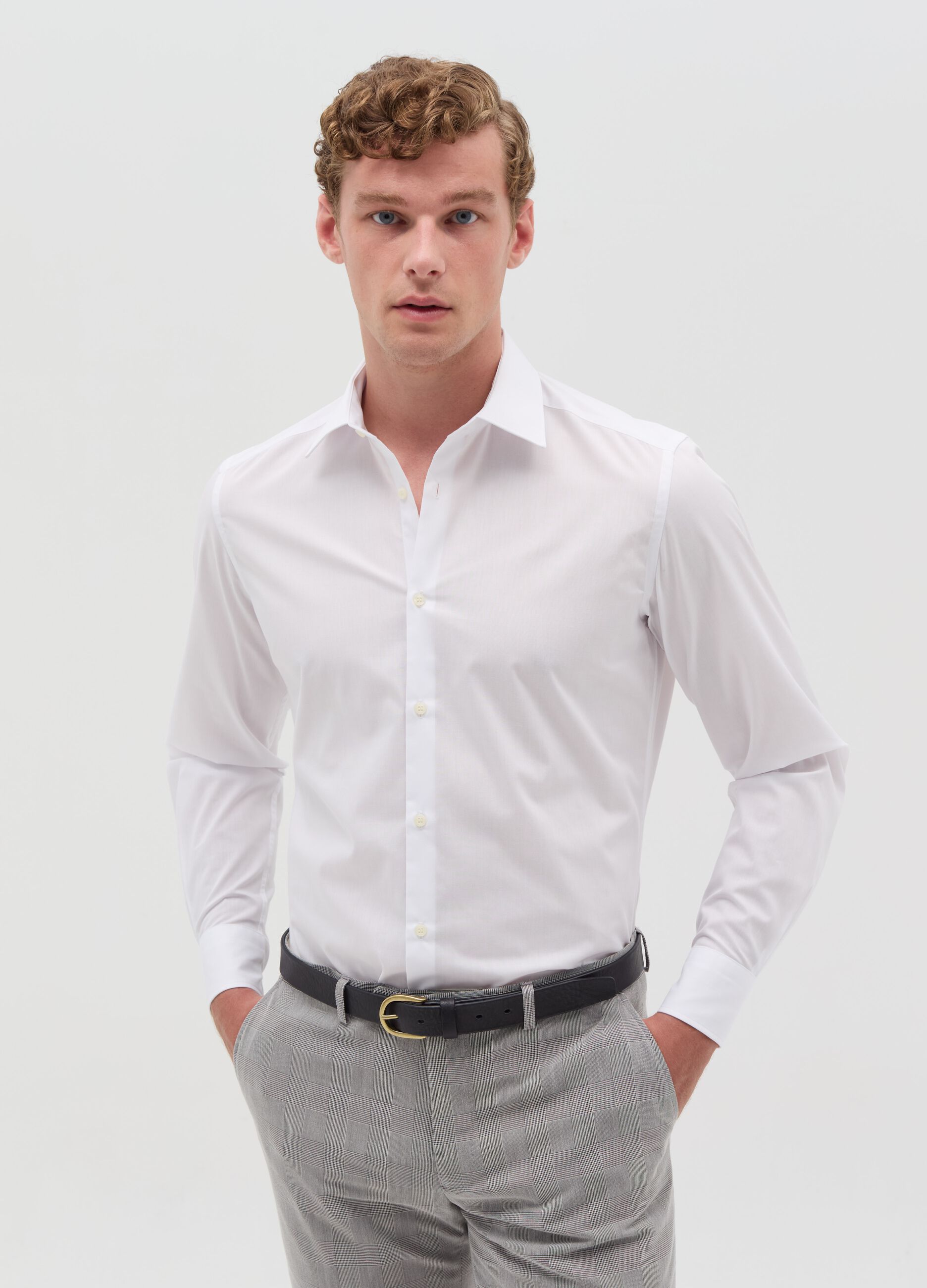 Solid colour slim fit shirt